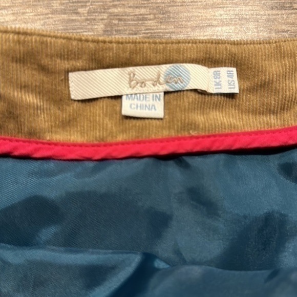 Boden khaki tan brown corduroy skirt with blue Rick rack detail size 8 - Picture 6 of 10